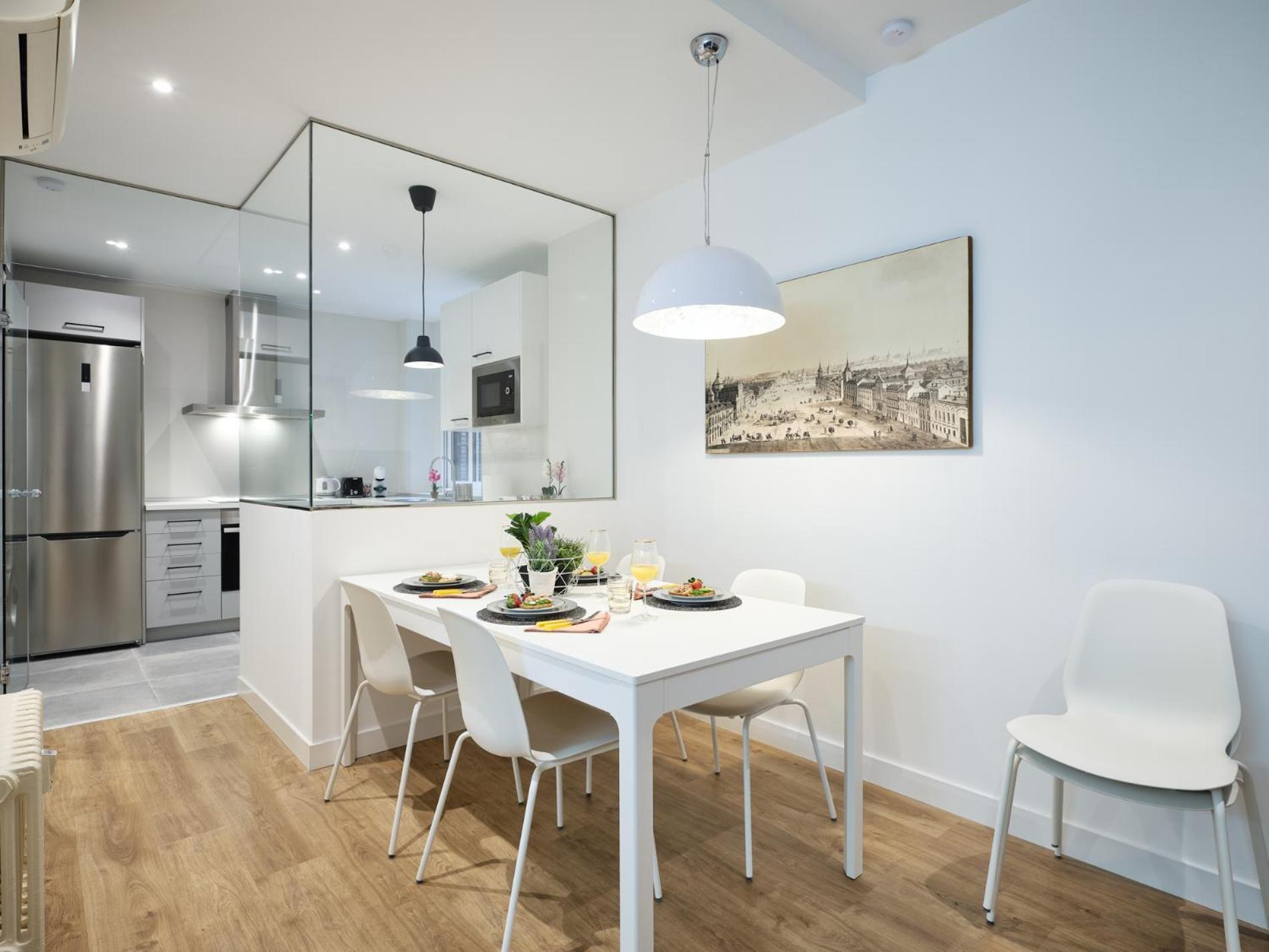 מדריד My City Home - Student Rooms In Moncloa מראה חיצוני תמונה